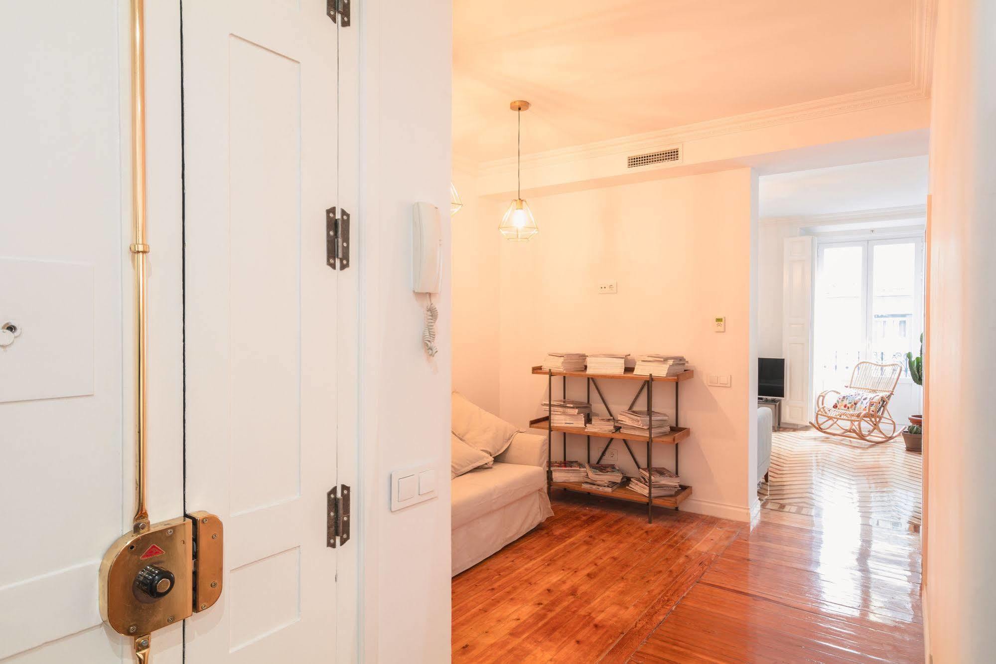 Fuencarral Apartment Мадрид Екстериор снимка